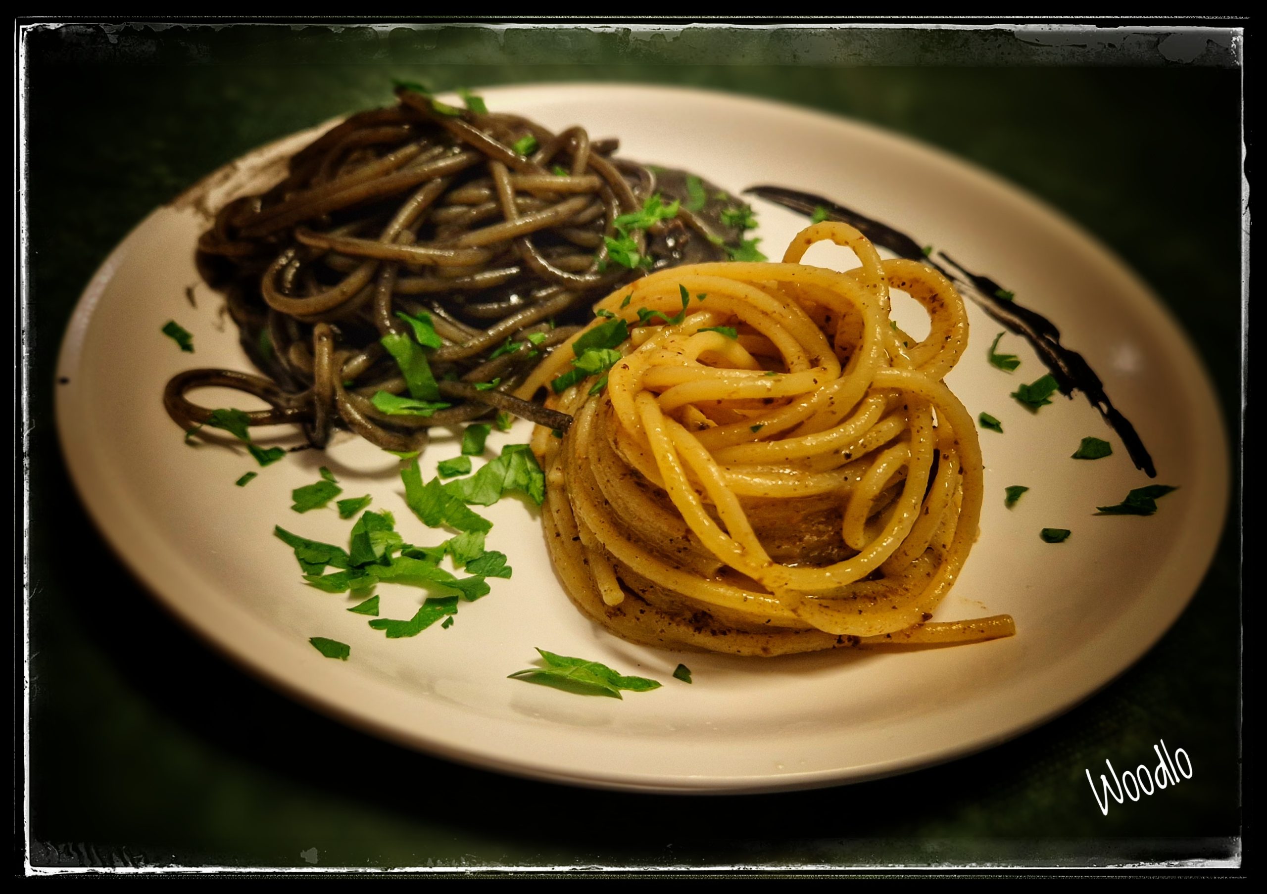 SPAGHETTI AI RICCI DI MARE E NERO DI SEPPIA